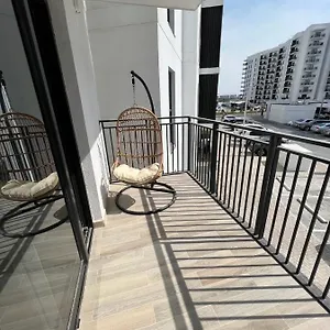 Waters Edge Apartment